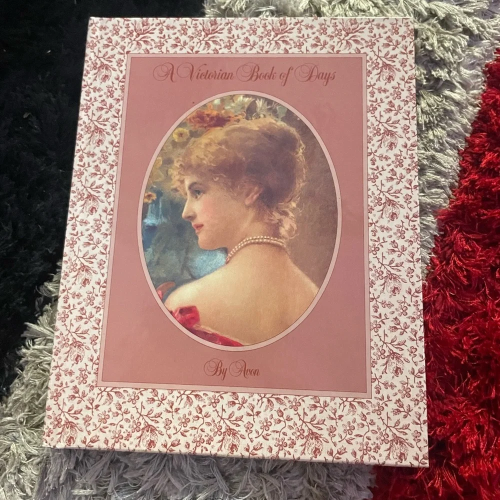 New Avon Victorian Book of Days calendar journal hardcover Set in Pink vintage